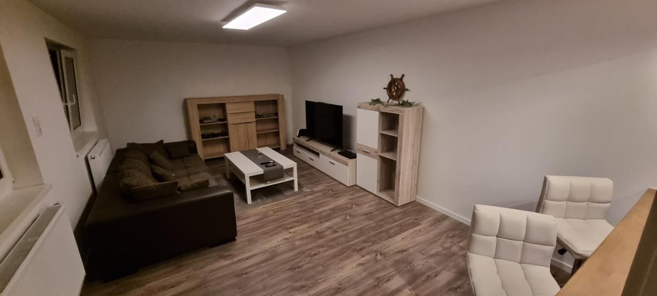 3 Zimmer Ferienwohnung In Jever Exterior foto